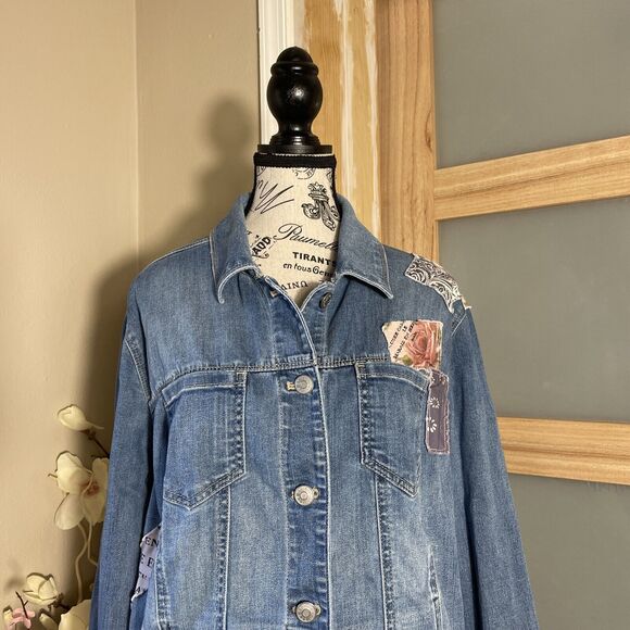Chico's Women's Patch Applique Blue Denim Jean Jacket Size Large - Picture 1 of 10